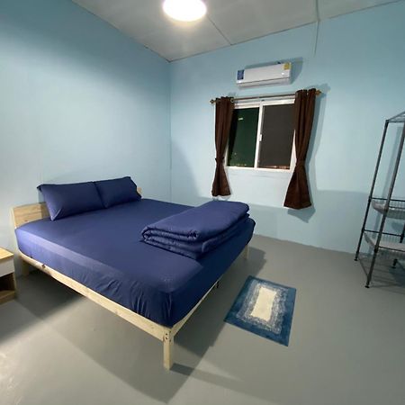 Love Cnx Guesthouse Chiang Mai Esterno foto