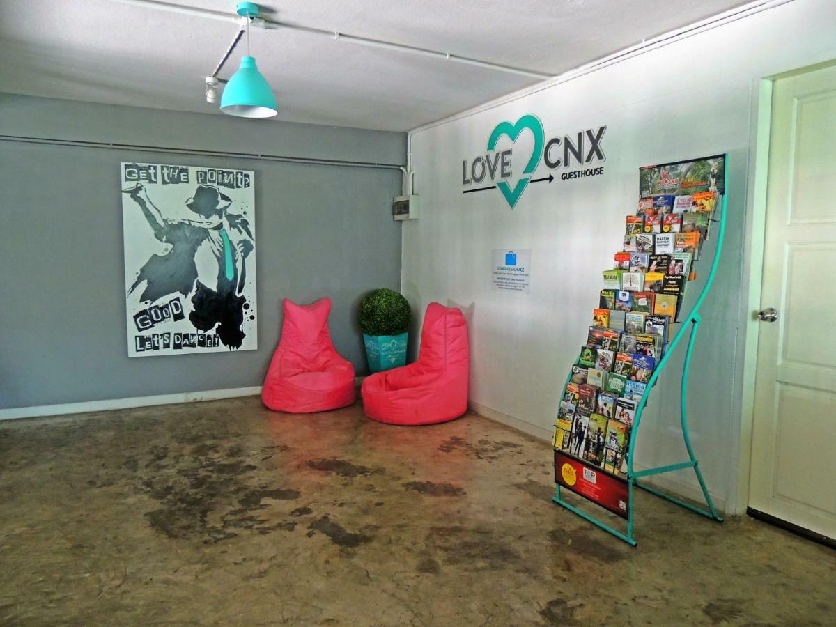 Love Cnx Guesthouse Chiang Mai Esterno foto